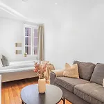 Seaside Apt. Catch Crabs From Your Bedroom Window! *