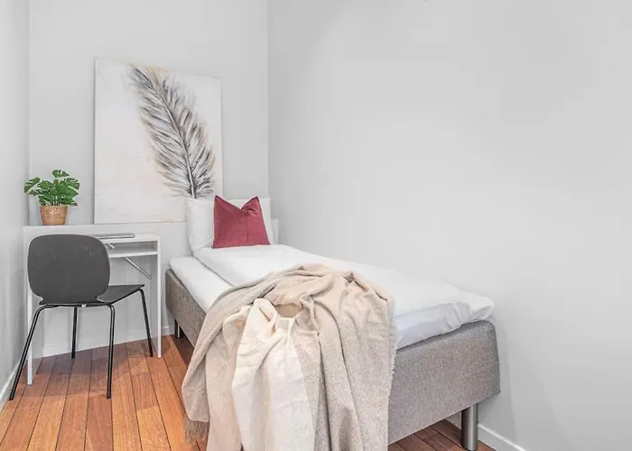 Apartment Seaside Apt. Catch Crabs From Your Bedroom Window! *