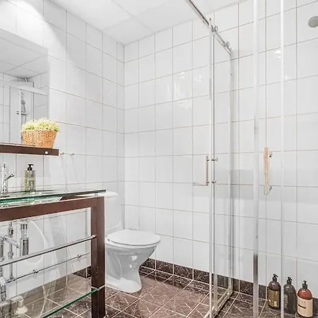 Seaside Apt. Catch Crabs From Your Bedroom Window! *